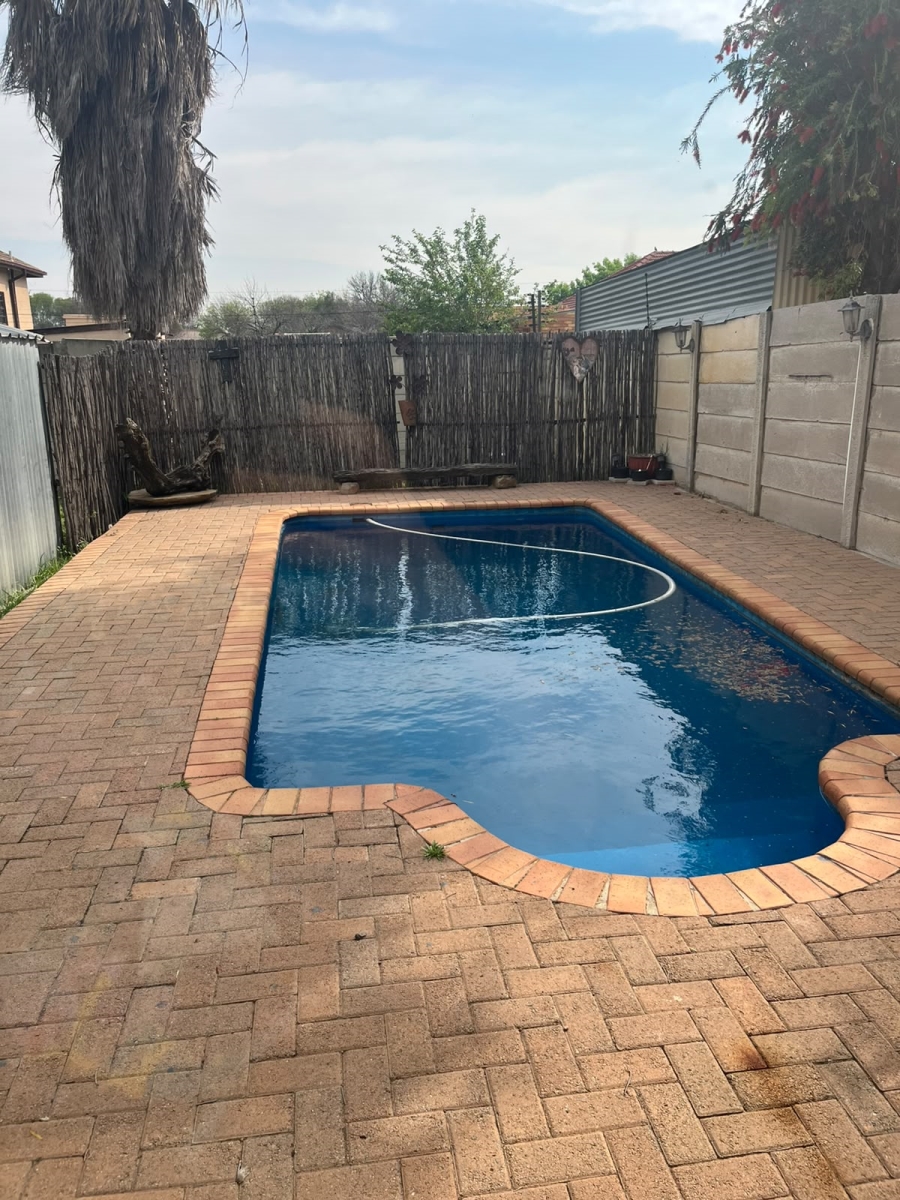 4 Bedroom Property for Sale in Bedelia Free State